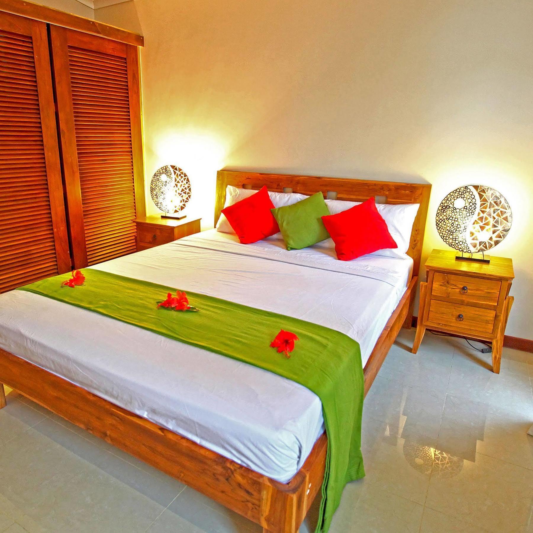 Tropicana Lagoon Apartments Port Vila Exteriör bild